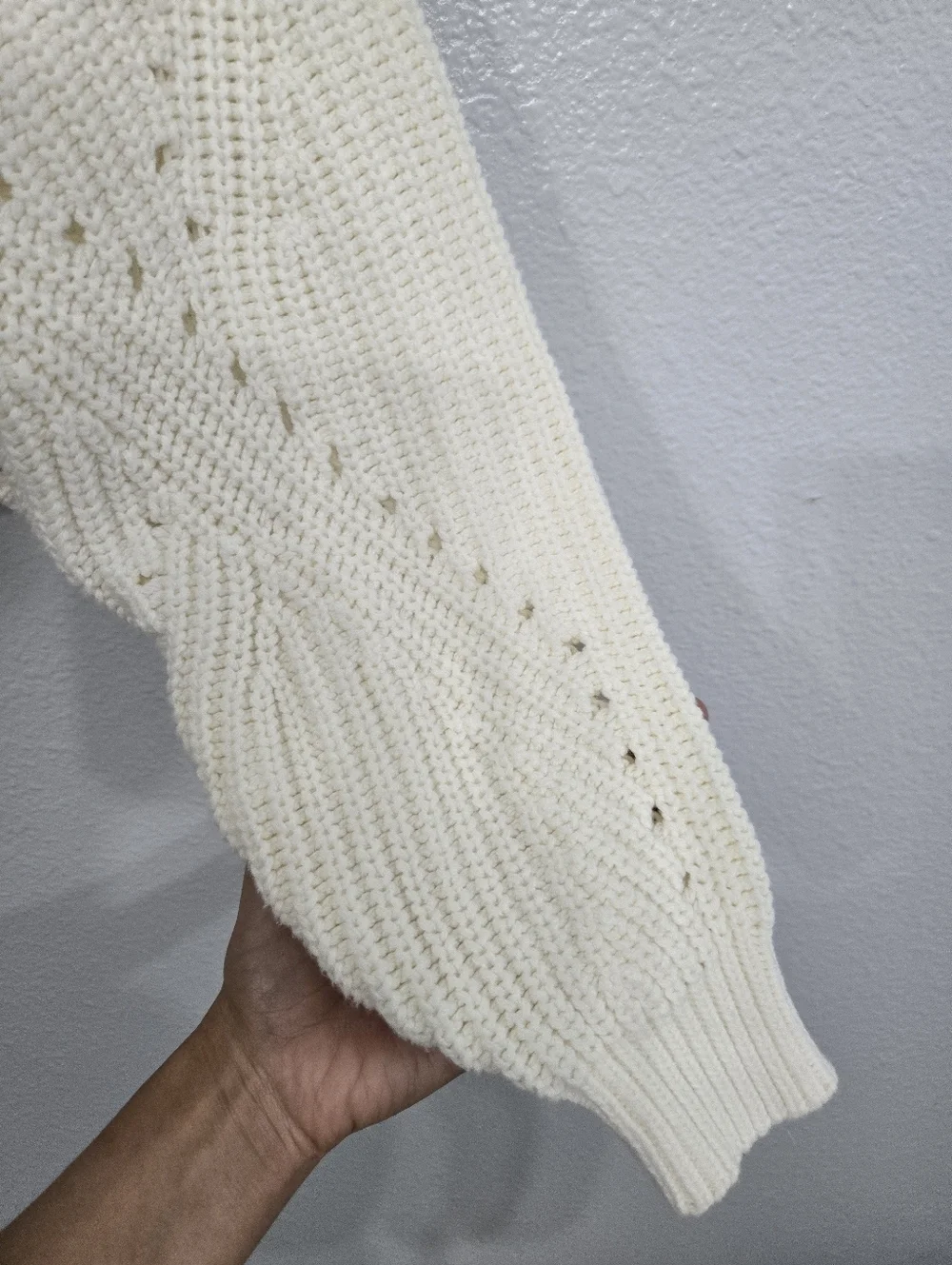 Forever 21 Cream V Neck Knit Sweater